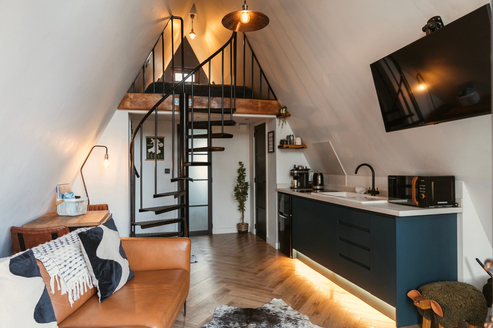 Y Foel Las romantic A-frame cabin